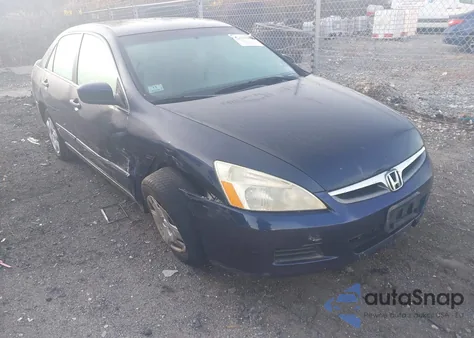 2007 Honda Accord 2.4 Lx z USA, uszkodzony, nr VIN 1HGCM564X7A175922